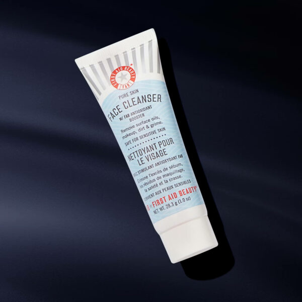 calendrier de lavent lookfantastic 2024 contenu case 12 nettoyant visage first aid beauty